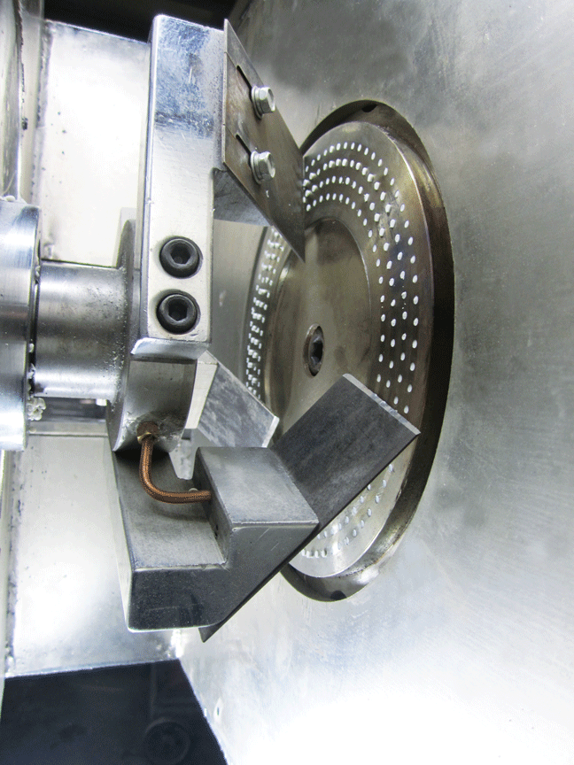 PVC 粒料擠出后切粒